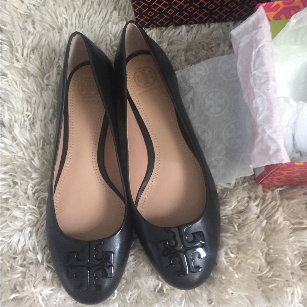 Tory Burch flats BRAND NEW NWT